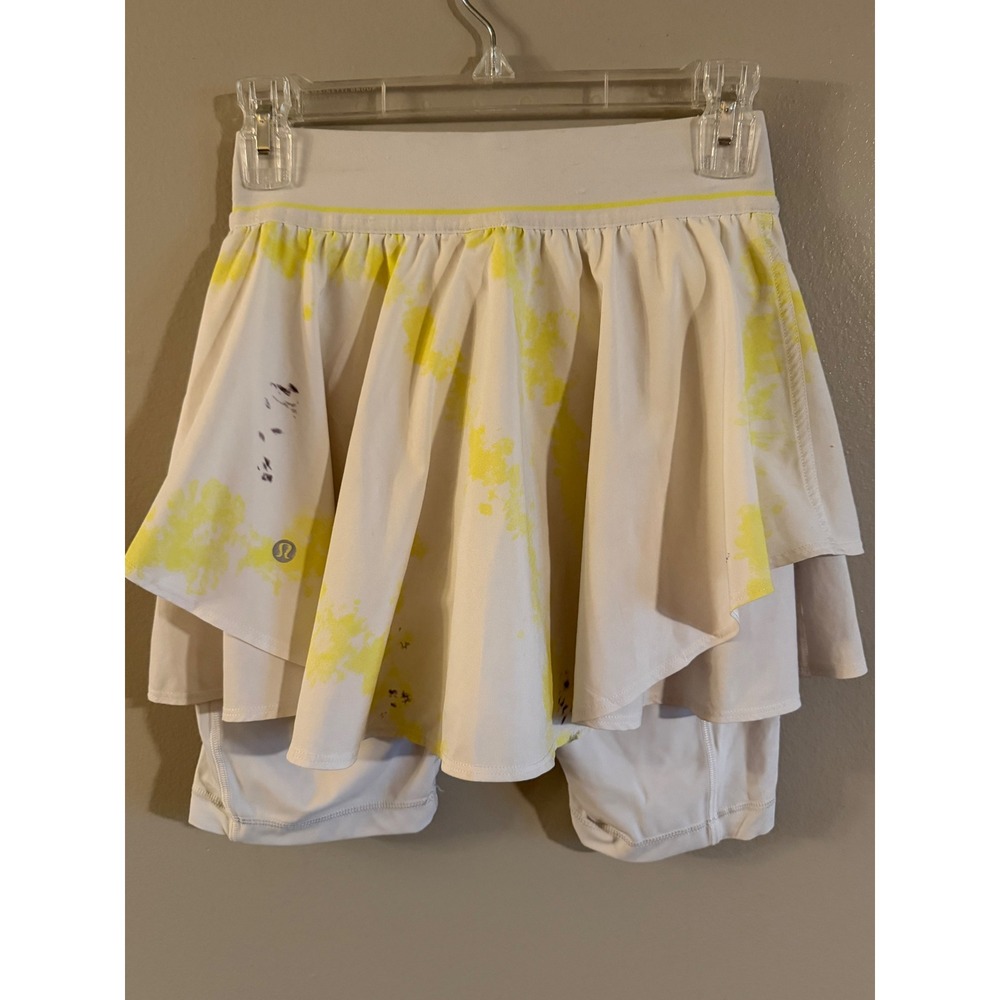 Lululemon Court Rival High Rise Skirt White Yellow Tie Dye Size 4 Athletic